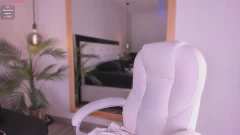    online show from 10-25-25, 12:02