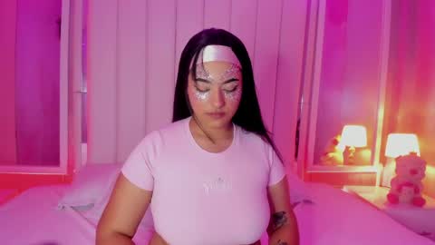 Kendall no Jenner  online show from 04-10-26, 12:05