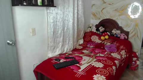 Snapshot of kendall_morry chatting on 05-18-26, 02:29 kendall online show from 05-18-26, 02:29