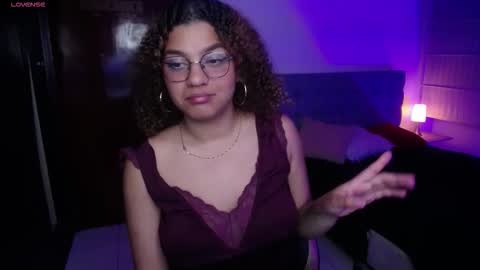 Snapshot of kendall_rossii_ chatting on 11-10-25, 05:17 kendall_rossii_ online show from 11-10-25, 05:17