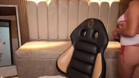 Snapshot of kendall_rossii_ chatting on 11-27-25, 03:19 kendall_rossii_ online show from 11-27-25, 03:19