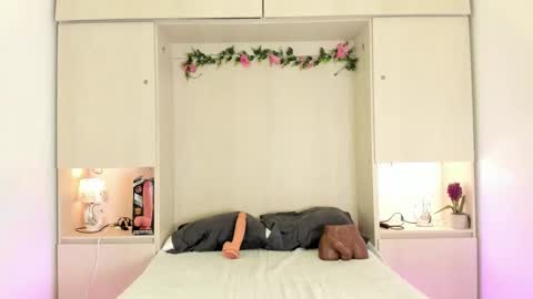 Snapshot of kendallrosse1 chatting on 12-15-25, 12:31 Kendal online show from 12-15-25, 12:31