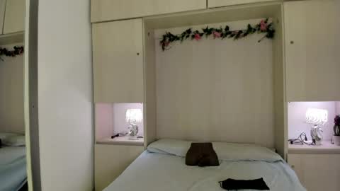 Kendal online show from 04-19-26, 12:26