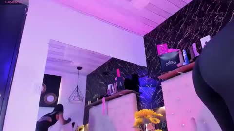 Kendall online show from 03-25-26, 02:12