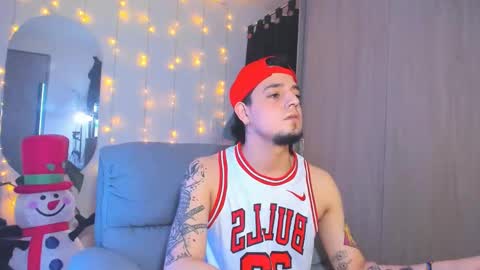 Snapshot of kendel_dimitri chatting on 12-14-24, 05:51 kendel_dimitri online show from 12-14-24, 05:51