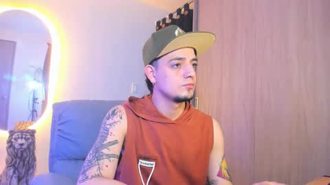Snapshot of kendel_dimitri chatting on 01-09-25, 05:44 kendel_dimitri online show from 01-09-25, 05:44