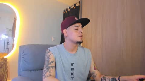 Snapshot of kendel_dimitri chatting on 01-30-25, 04:27 kendel_dimitri online show from 01-30-25, 04:27