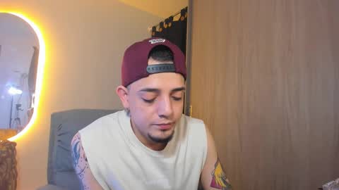 Snapshot of kendel_dimitri chatting on 02-01-25, 07:57 kendel_dimitri online show from 02-01-25, 07:57