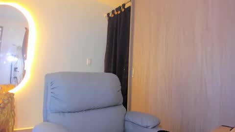 Snapshot of kendel_dimitri chatting on 02-03-25, 04:35 kendel_dimitri online show from 02-03-25, 04:35