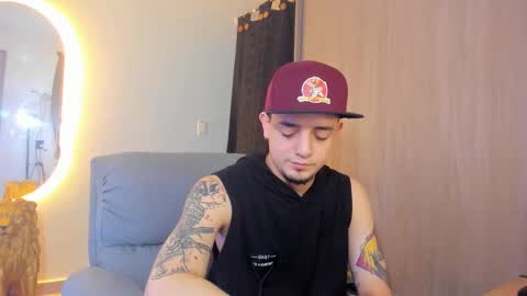Snapshot of kendel_dimitri chatting on 02-16-25, 04:31 kendel_dimitri online show from 02-16-25, 04:31
