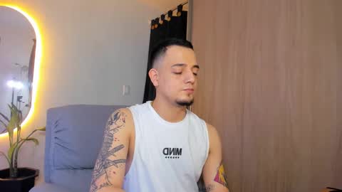 Snapshot of kendel_dimitri chatting on 02-21-25, 05:02 kendel_dimitri online show from 02-21-25, 05:02
