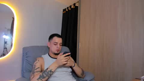 Snapshot of kendel_dimitri chatting on 02-25-25, 06:03 kendel_dimitri online show from 02-25-25, 06:03