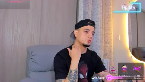 Snapshot of kendel_dimitri chatting on 10-04-25, 06:33 kendel_dimitri online show from 10-04-25, 06:33