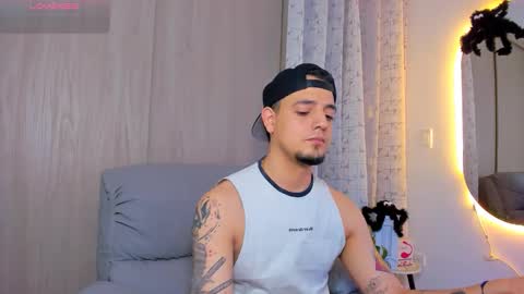 Snapshot of kendel_dimitri chatting on 10-19-25, 05:19 kendel_dimitri online show from 10-19-25, 05:19