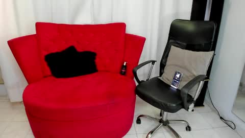 Snapshot of kendra_hot chatting on 06-09-26, 10:21 Kendra Hot online show from 06-09-26, 10:21