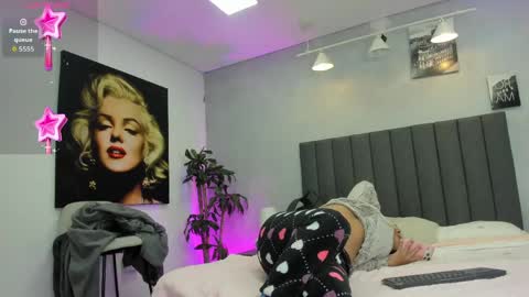 Kendra London online show from 04-22-26, 09:44