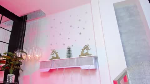 Kendra  online show from 12-10-24, 03:09