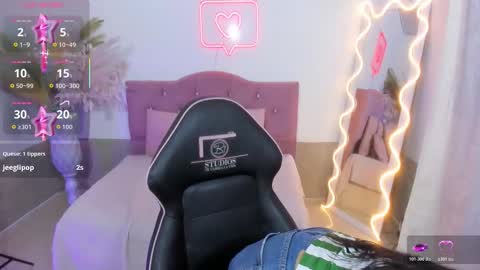 kendra online show from 12-18-25, 03:34