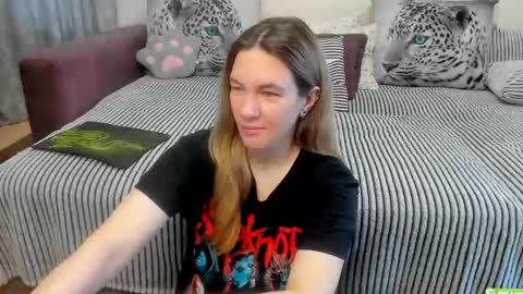 Snapshot of kendra_xx_ chatting on 04-27-26, 11:58 Kendra online show from 04-27-26, 11:58