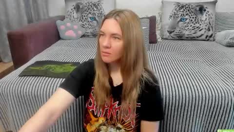 Snapshot of kendra_xx_ chatting on 05-12-26, 11:46 Kendra online show from 05-12-26, 11:46