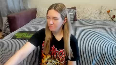 Snapshot of kendra_xx_ chatting on 06-07-26, 11:30 Kendra online show from 06-07-26, 11:30