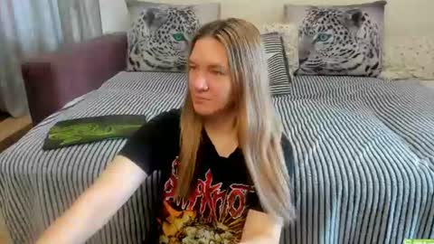 Snapshot of kendra_xx_ chatting on 06-14-26, 12:52 Kendra online show from 06-14-26, 12:52