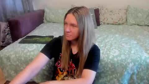 Snapshot of kendra_xx_ chatting on 07-01-26, 12:12 Kendra online show from 07-01-26, 12:12