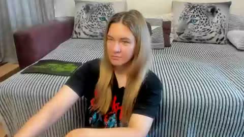 Snapshot of kendra_xx_ chatting on 07-29-26, 11:58 Kendra online show from 07-29-26, 11:58