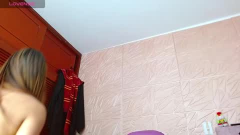 Snapshot of kendrapotter chatting on 11-11-25, 03:45 KENDRAPOTTER online show from 11-11-25, 03:45