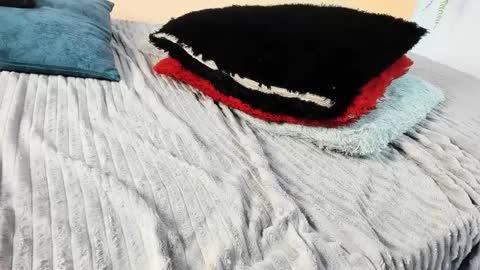 Snapshot of kendrik_brown chatting on 02-12-25, 02:10 kendrick brown online show from 02-12-25, 02:10