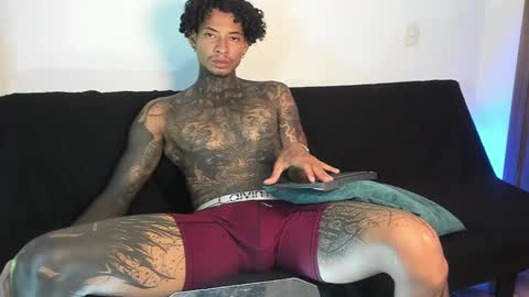 Snapshot of kendrik_brown chatting on 11-04-25, 02:16 kendrick brown online show from 11-04-25, 02:16