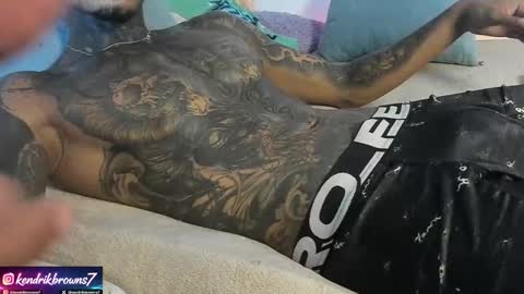 Snapshot of kendrik_brown chatting on 02-07-26, 10:57 kendrick brown online show from 02-07-26, 10:57