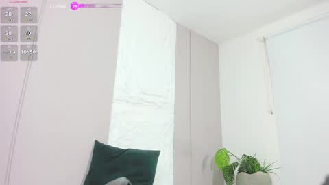 Snapshot of kenia28_ chatting on 12-26-24, 12:49 Kenia online show from 12-26-24, 12:49