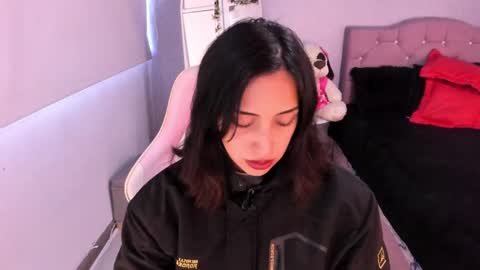 Snapshot of kenia_thompson01 chatting on 12-19-24, 11:39 01 online show from 12-19-24, 11:39