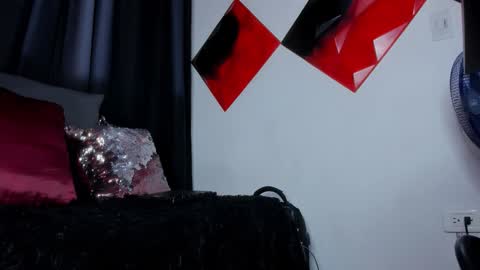 Snapshot of kenia_valenn chatting on 03-03-26, 10:26 Valentina online show from 03-03-26, 10:26