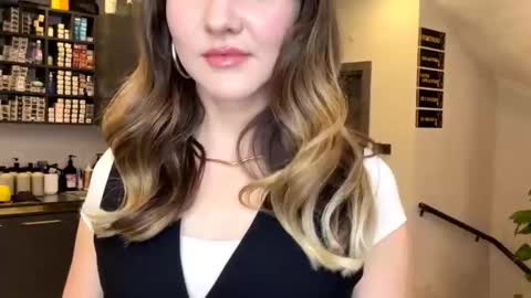 Elena online show from 12-16-25, 06:46