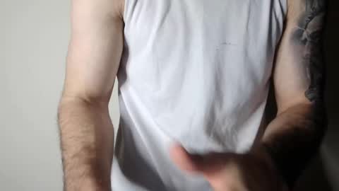 Snapshot of kennerfox77 chatting on 02-19-25, 05:05 Kennfox777 online show from 02-19-25, 05:05