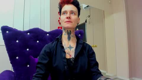 Snapshot of kennyandsellena chatting on 12-02-25, 07:53 Sellena and Kenny online show from 12-02-25, 07:53