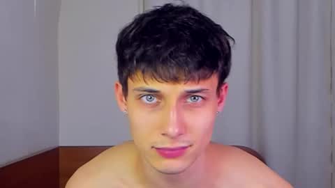 Peter     online show from 09-27-25, 01:10