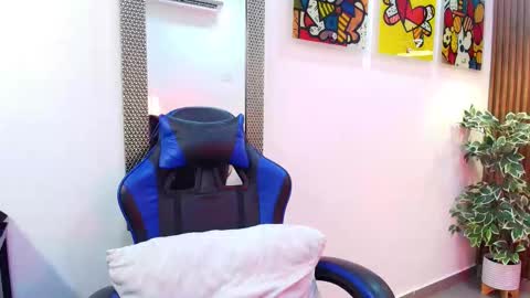Snapshot of kenya_buhle chatting on 10-08-25, 11:30 Kenya Buhle online show from 10-08-25, 11:30