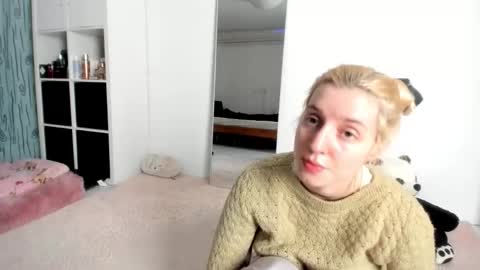 Kenzie online show from 02-01-26, 02:37