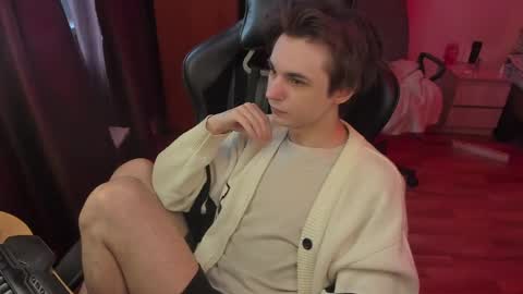 Looking for a moderator I PVT IS OPEN online show from 03-06-26, 02:02