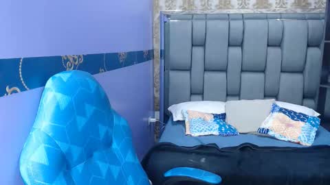 K E R L Y online show from 10-22-25, 02:39