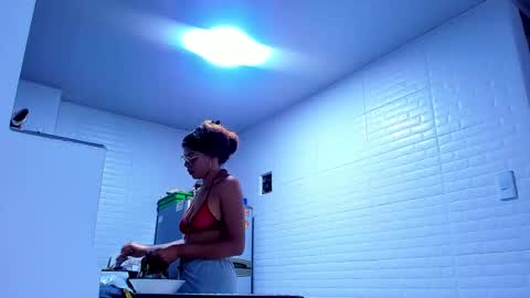 Snapshot of kerlysmith24 chatting on 02-08-25, 07:27 Kerlysmith24 online show from 02-08-25, 07:27