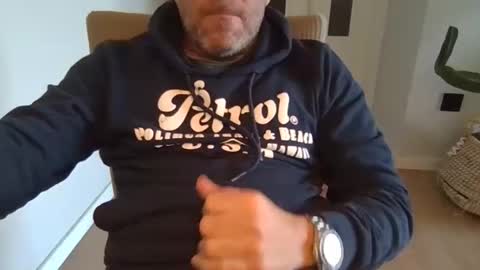 Anton online show from 03-31-26, 04:51