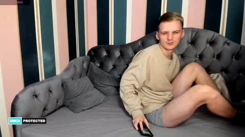 kerry_niki online show from 01-24-25, 04:48