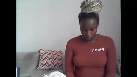 Snapshot of kerrysweet chatting on 03-14-26, 12:43 kerrysweet online show from 03-14-26, 12:43
