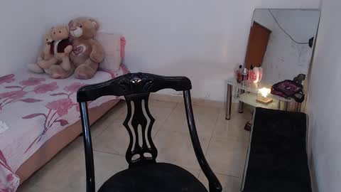 Mia  online show from 03-14-26, 06:35