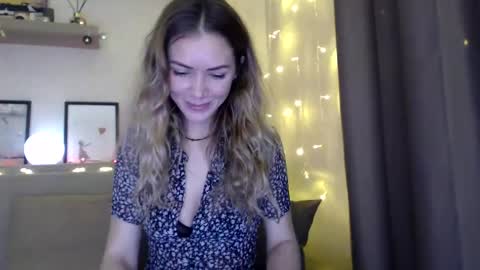 kessiecage online show from 12-18-24, 08:14