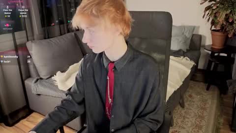 Snapshot of kessy_white chatting on 03-10-26, 08:14 Kessy online show from 03-10-26, 08:14